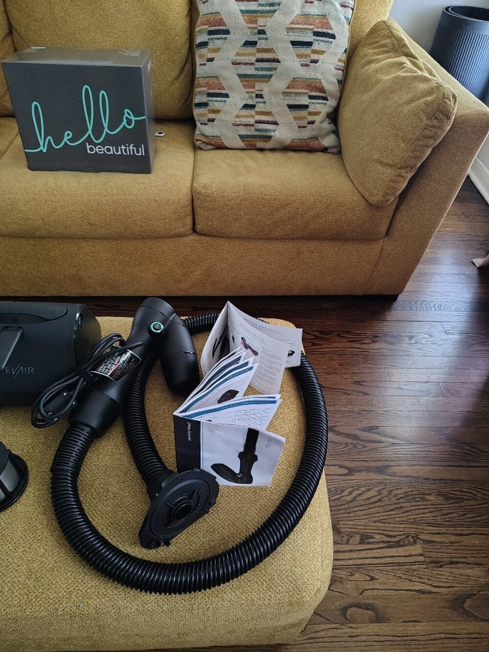 RevAir Reverse Hair Dryer - Picture 3 of 4